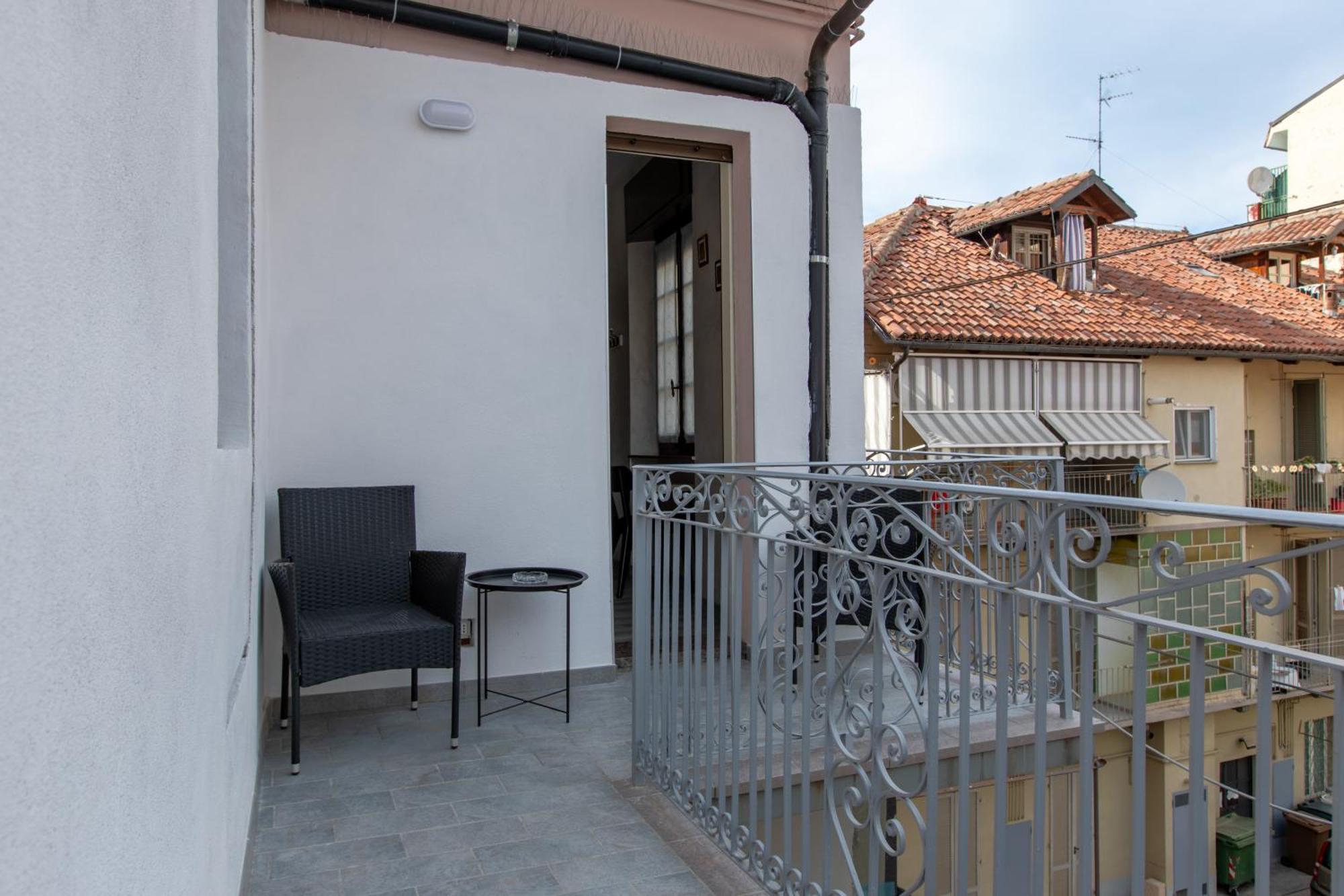 La Dolce Vite Appartement Alba  Buitenkant foto
